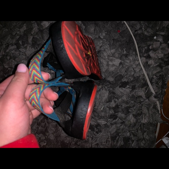 Chacos size 9 - Picture 2 of 4